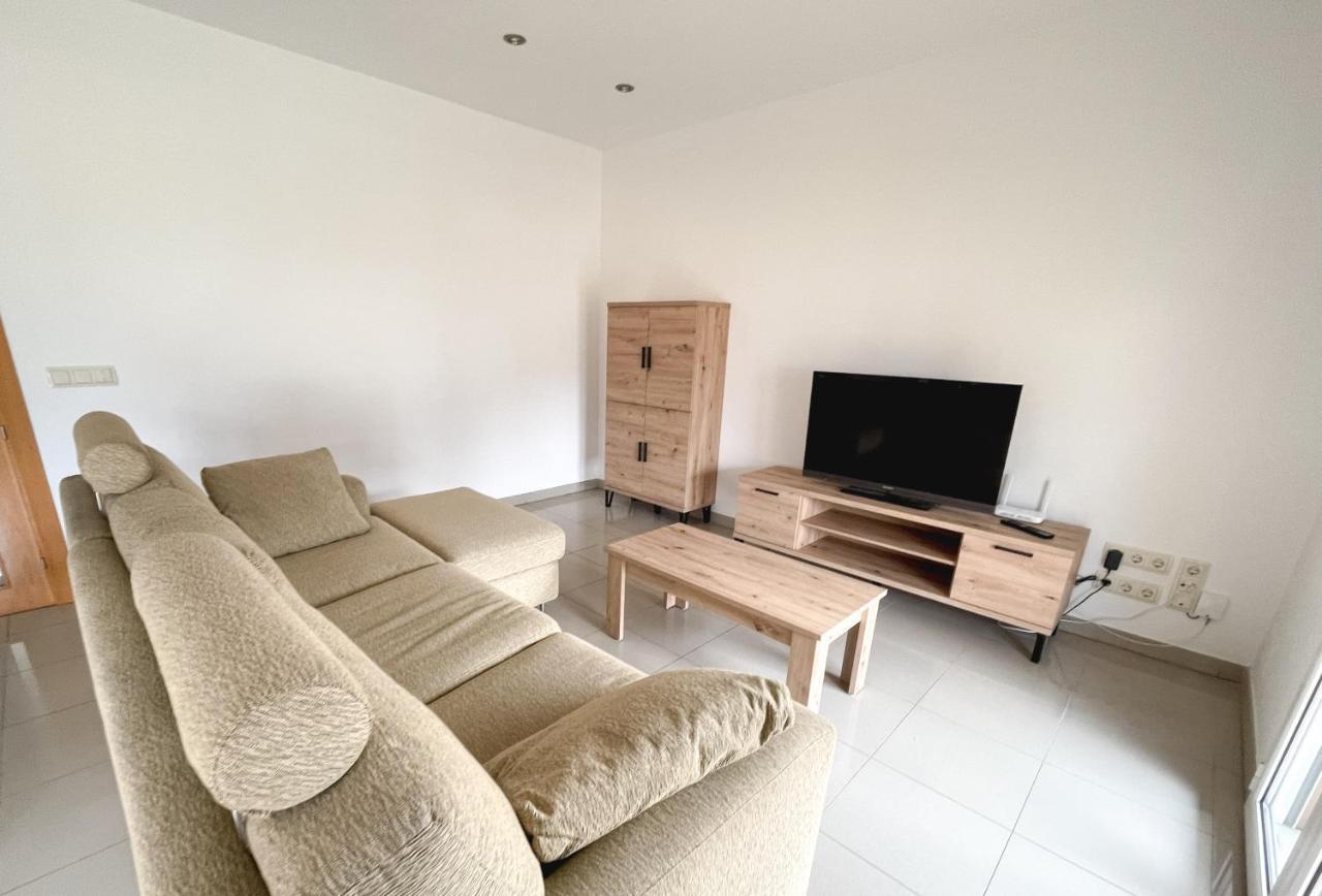 Mestre Tornabell 11 Bas Exterior photo